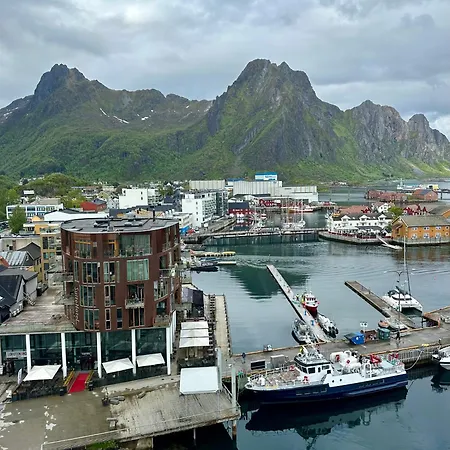 Mountain And Sea View Apartment *