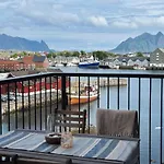 Mountain And Sea View Apartment *
